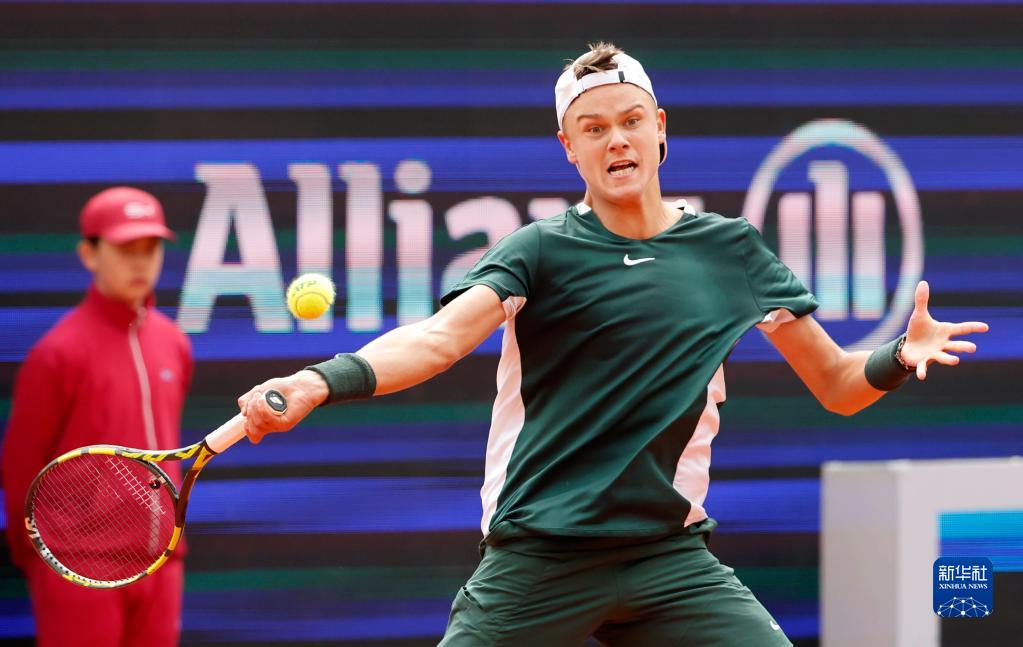 球市火爆，中超首次单轮有2场比赛有超过5万名观众现场观战.