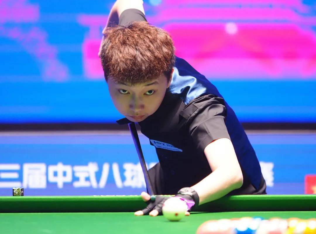 凯尔特人杰伦·布朗直面挑战，膝伤困扰依然存在.