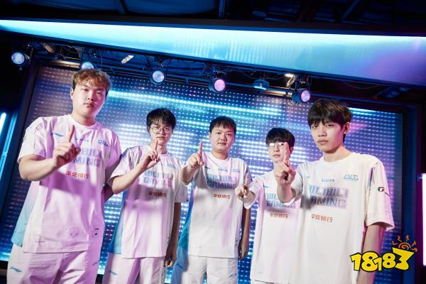 把庆祝留在 把庆祝留在